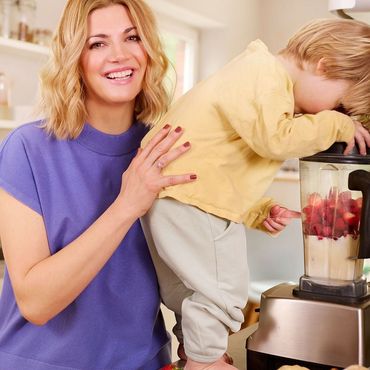 Nina Bott verrät Rezepte und Tricks rund um den Familientisch