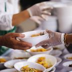 Unbekannte versorgen italienische Corona-Helfer mit Essen und guten Wünschen