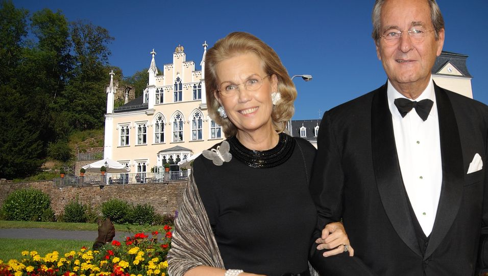 Fürst Alexander & Fürstin Gabriela zeigen ihr Schloss