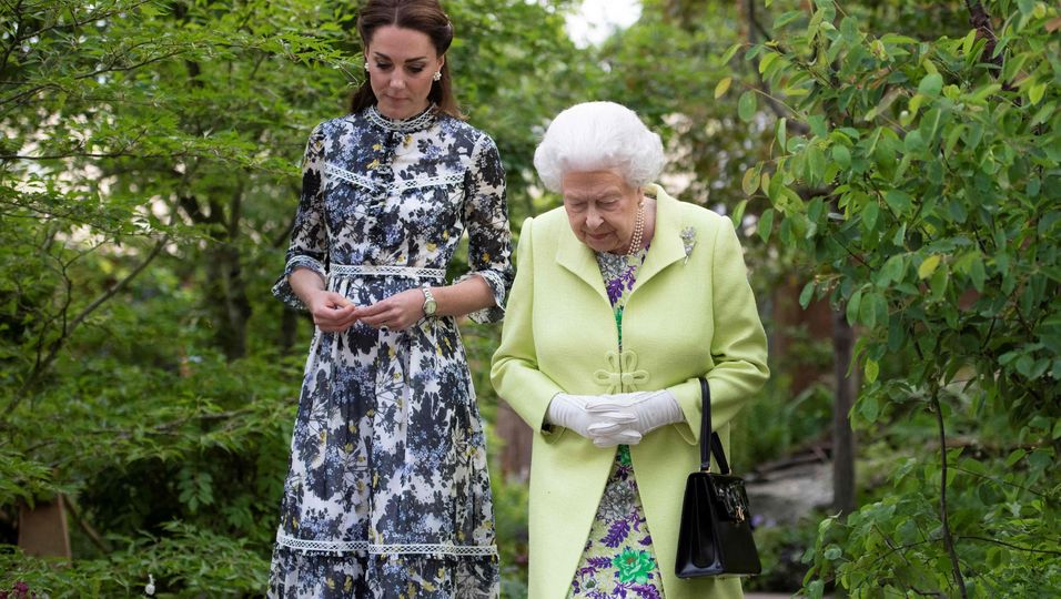 Prinzessin Kate: Sie pflanzt Baum für verstorbene Queen Elizabeth II.