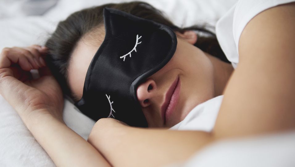 Entspannt durch die Nacht: Das sind die besten Schlafmasken