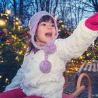 Mädchen mit Autismus spricht zum ersten Mal dank der Weihnachtsbeleuchtung