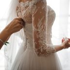 Günstiges Brautkleid: 6 traumhaft schöne und bezahlbare Modelle