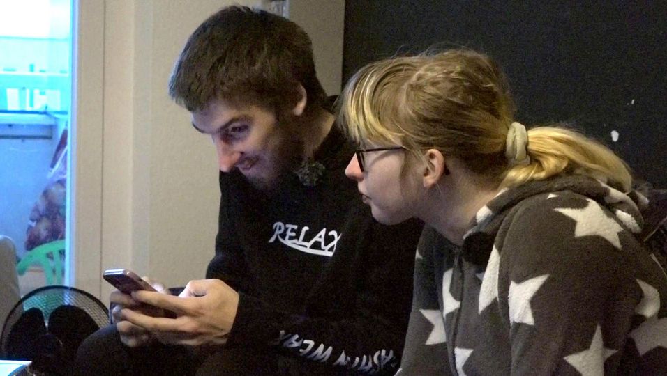 „Sind halt dämlich“: Hartz und herzlich-Jasmin und Maik kritisieren Klinik!