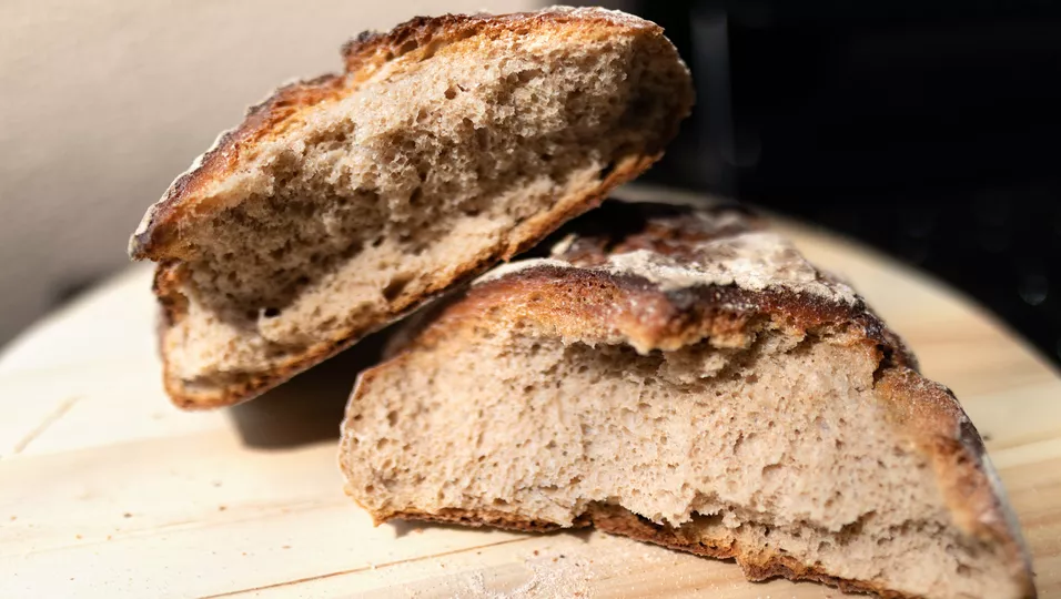 Aus alt mach neu: So zauberst du aus trockenen Resten neues Brot | BUNTE.de