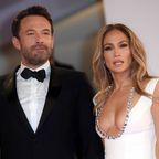 Jennifer Lopez und Ben Affleck sind wieder ein Paar - zu ihrer eigenen Überraschung.