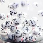 Mann kauft versehentlich zwei Lottoscheine – und gewinnt 2 Millionen Dollar 