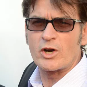 Charlie Sheen (r.) mit Vater Martin Sheen.