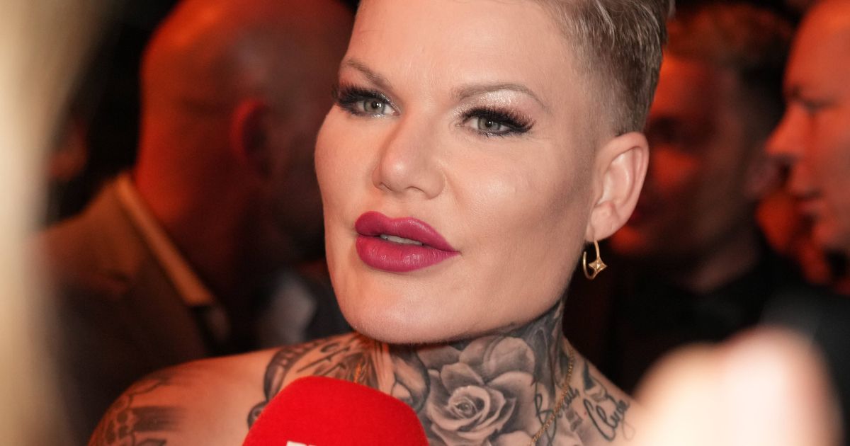 Melanie Müller Sie ließ Prozess platzen, jetzt klagt sie: "Belastet auch meine Familie"