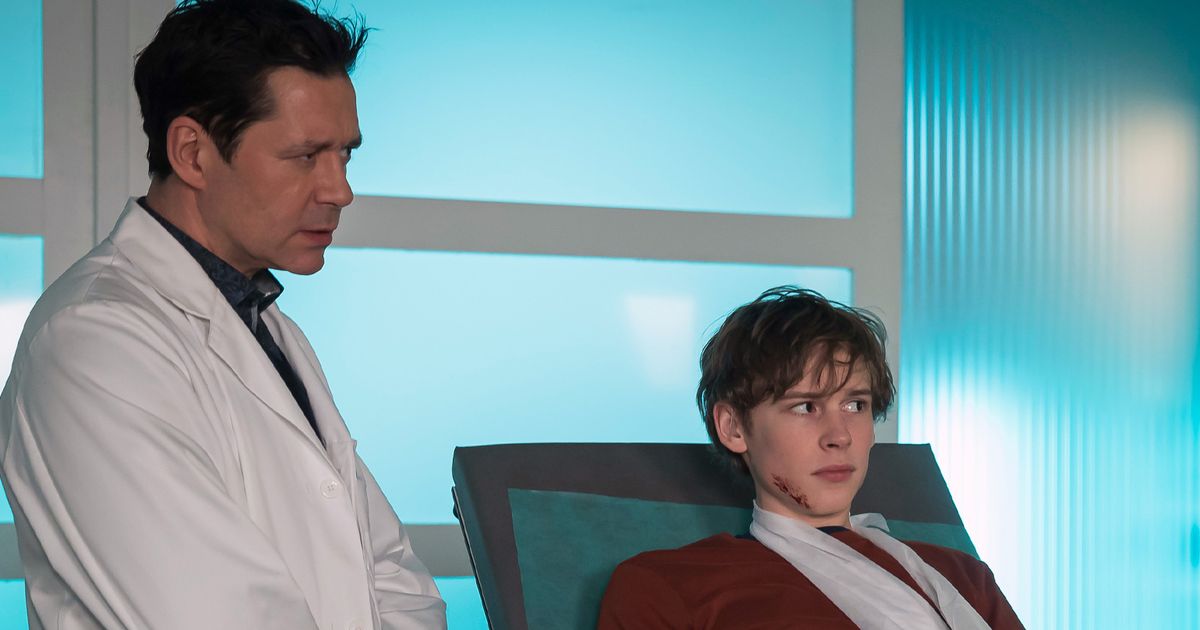 In aller Freundschaft SerienAus für Dr. Brentano? Ihm droht eine