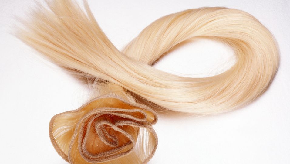 Endlich lange Haare - Haarverlängerung: Das sind Ihre Möglichkeiten