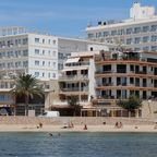 Geschäfte und Hotels in Palma de Mallorca.