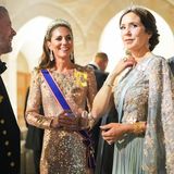 Prinzessin Kate & Kronprinzessin Mary - In funkelnden Pastell-Roben werden sie zu orientalischen Prinzessinnen  