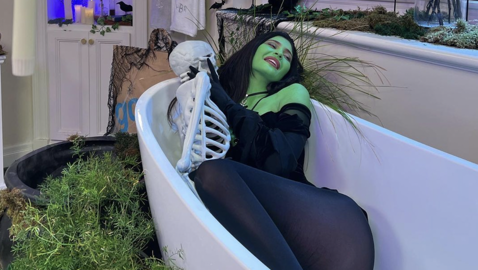 Kylie Jenner - Vorfreude auf Halloween? Sie teilt ihren Grusel-Look