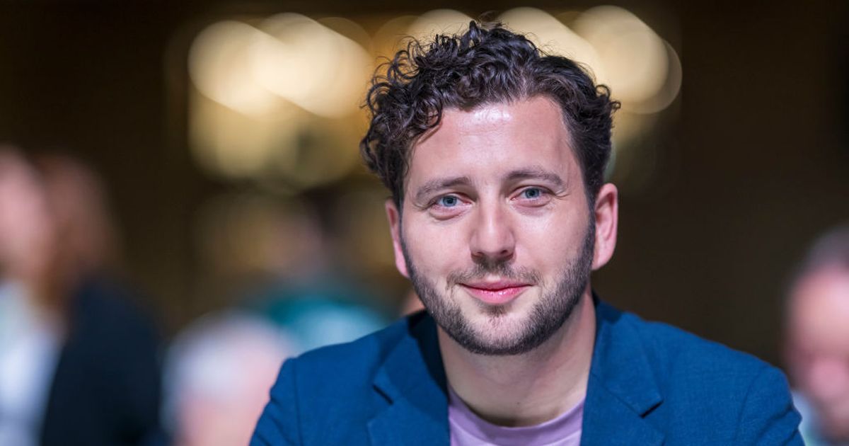 Grünen-Parteichef erzählt Warum Felix Banaszak immer viel Trinkgeld gibt