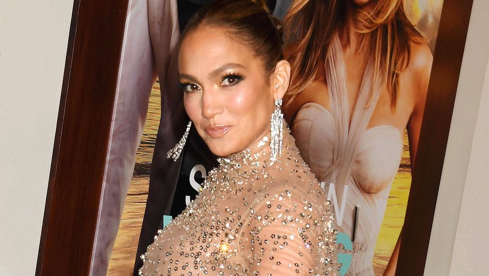 Dessous für alle Körpertypen: J. Lo's neue Kollektion macht dich zum Hingucker!