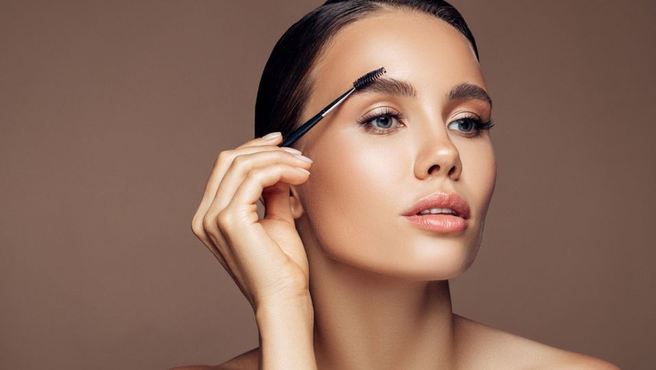 Beauty-Hack: So schminkst du die "schnellsten Augenbrauen der Welt"