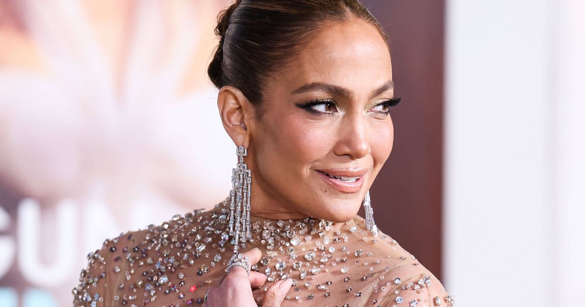 J.Lo: Statt Sneakern tragen wir im Frühling nur noch diese lässige Alternative