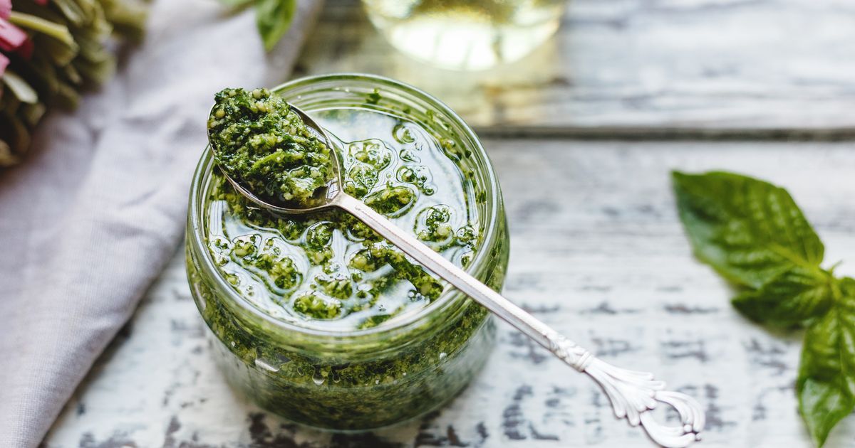 Pesto voller Nährstoffe: So zauberst du aus Radieschen-Grün himmlisches ...