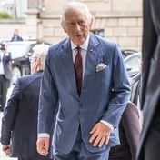 König Charles III. - Seine Körpersprache beim Deutschland-Besuch verrät drei Dinge 