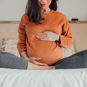 Süßer TikTok-Trend nimmt Schwangeren die Last des Babybauchs