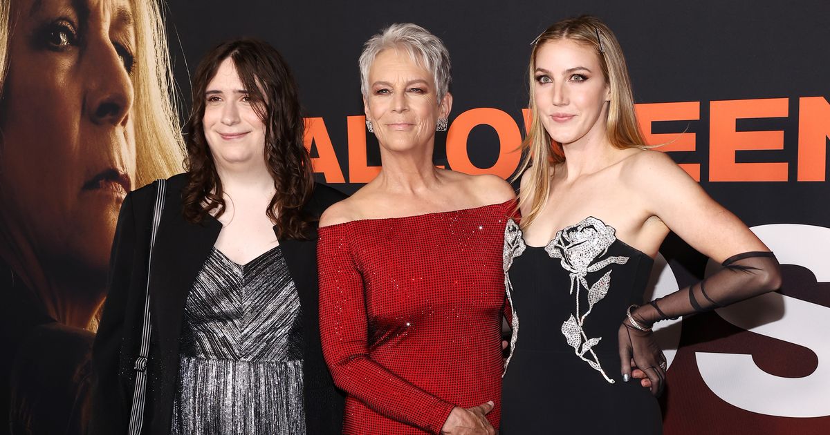 Jamie Lee Curtis: Rare appearance: She proudly shows her daughters