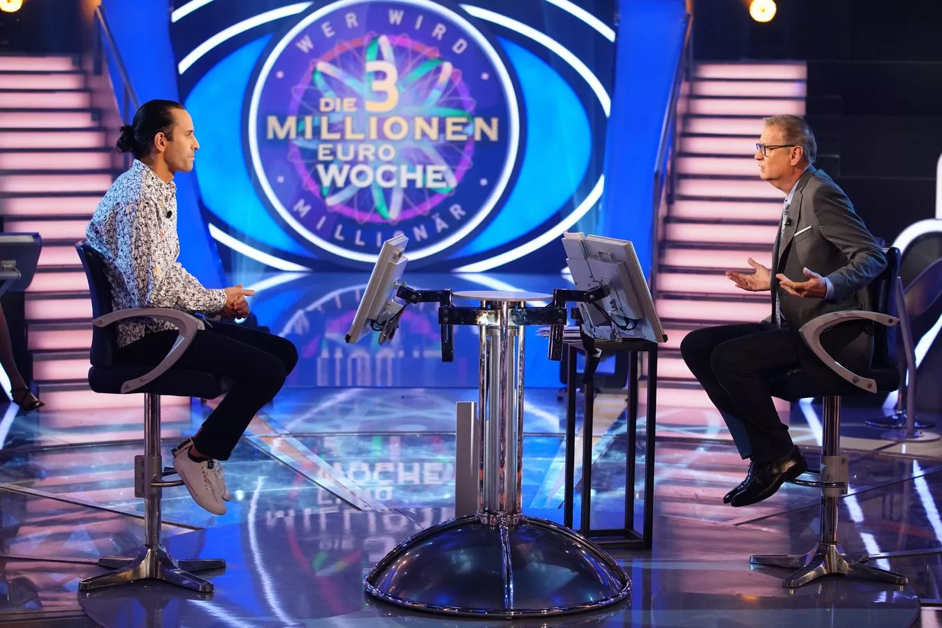 Wer Wird Millionär 3 Millionen Finale Teil 2 "Wer wird Millionär?": "Humorlose" Kandidaten? Nervosität vor 3