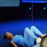 Schrecksekunde bei „Schlag den Star“: Verona Pooth fällt vom Rollbrett.