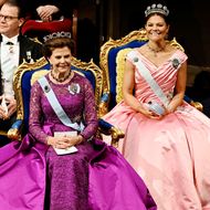Victoria von Schweden - Majestätische Roben bei Nobelpreis-Verleihung – sie strahlt mit Mama Silvia um die Wette