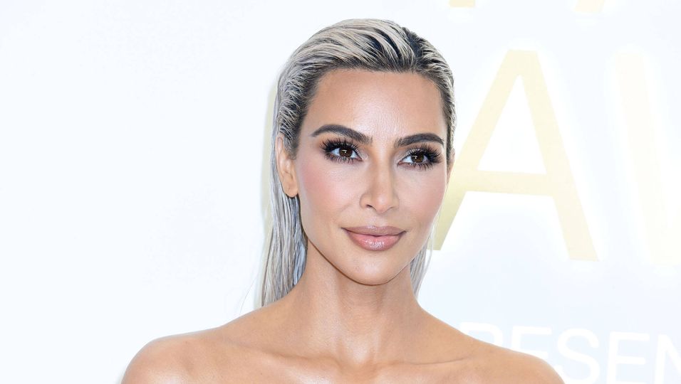 Kim Kardashian & Co.: Sie alle lieben Pflegeprodukte dieser Beauty-Brand
