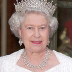Queen Elizabeth II. - Von Lieblingsperlen bis Diamantbroschen: Das sind ihre fünf Schmuckstücke mit emotionalem Wert 
