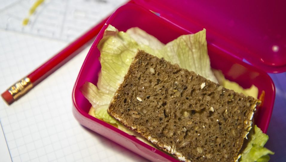 Ist der Inhalt der Brotbox ausgewogen, benötigen Schulkinder keine Nahrungsergänzungsmittel.