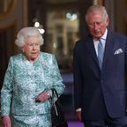 Queen Elizabeth II. & Prinz Charles