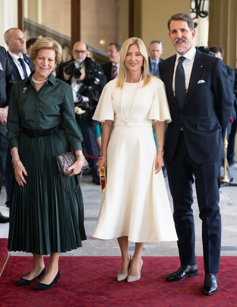 Stilsicher & farbenfroh: Die Royals beim Empfang im Buckingham Palast