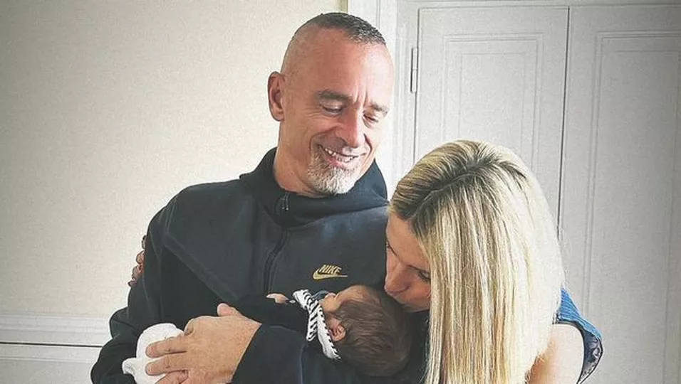Proud grandparents: adorable photo with Eros Ramazzotti and baby Cesare