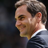 Kleiner Tennisheld im Glück: Roger Federer erfüllt Versprechen: Er fordert den 12-jährigen Zizou zum Tennis-Match heraus