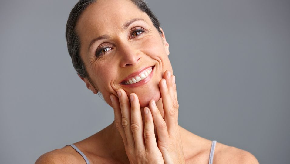 Anti-Aging-Gesichtspflege: Das braucht deine Haut ab 50
