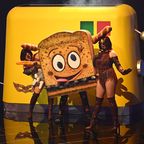 "Sensation" bei "The Masked Singer": Toastbrot entpuppt sich als beliebte TV-Moderatorin