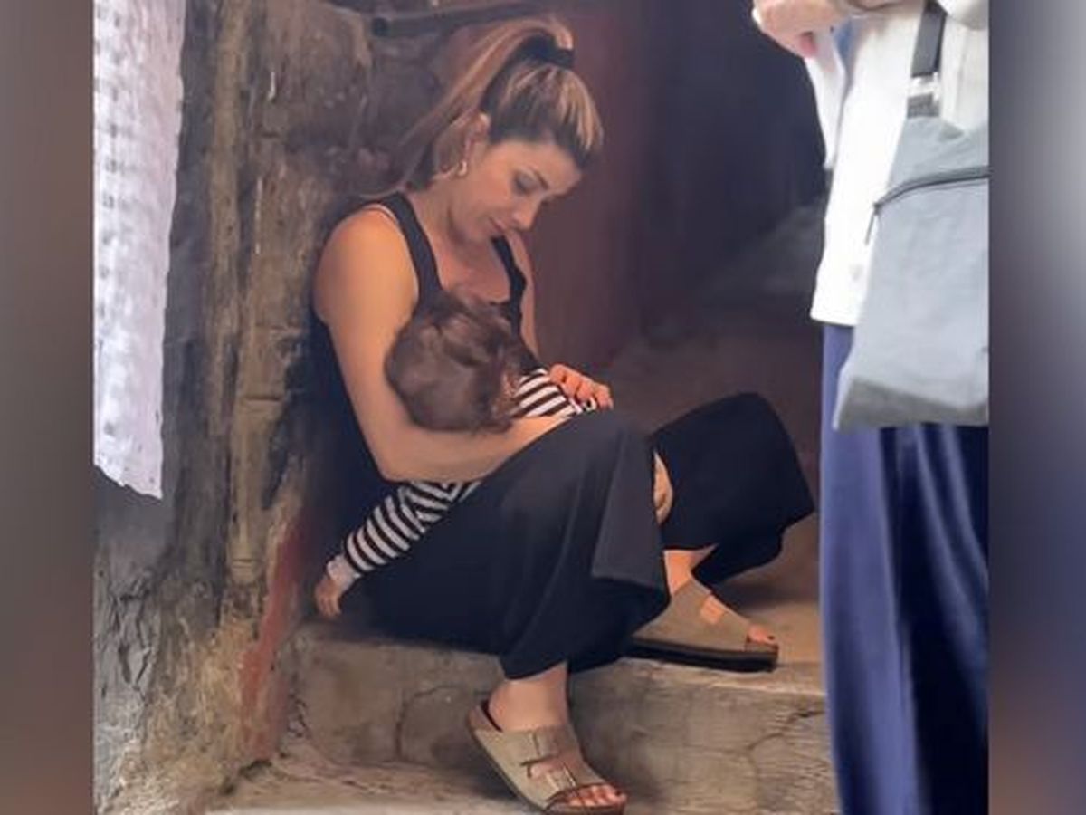 Panagiota Petridou - Sie stillt ihr zweijähriges Kind immer noch - Fans  gefällt das gar nicht