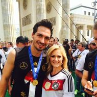 Traumpaar! Mats und Helene bei der WM-Party in Berlin.