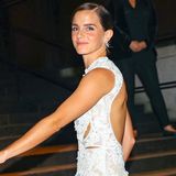 Emma Watson: Photoshop-Panne? Fans verwirrt von Kleid: “Ist das Magie?” 