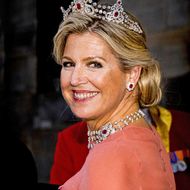 Máxima der Niederlande: Glamourös in Koralle – Mit königlichem Diadem glänzt sie beim Galadinner 