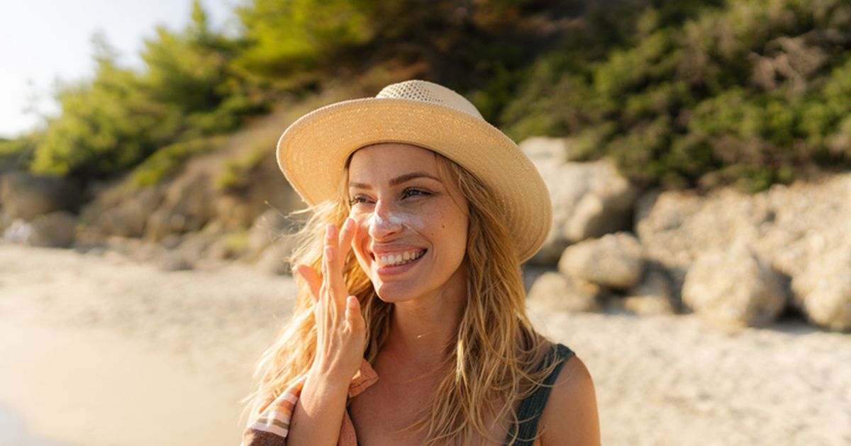 Laut ÖKO-TEST: Der beste Sonnenschutz für empfindliche Haut
