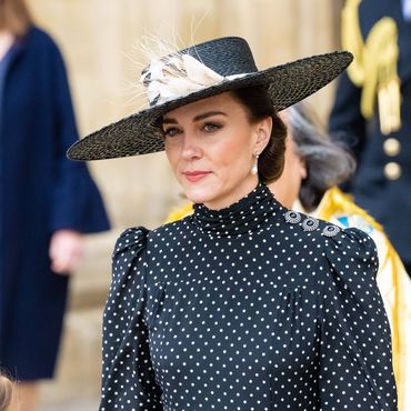 Unter 60 Euro: Mit royalen Dot-Kleidern wie Herzogin Kate aussehen