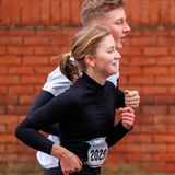 Elisabeth von Belgien: 9-km-Lauf für den guten Zweck – so sportlich sehen wir die Prinzessin selten 