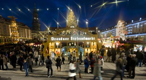 Dresden gilt als die inoffizielle Weihnachtshauptstadt. Kein Wunder also, dass auch viele Promis hier gerne zu Gast sind!
