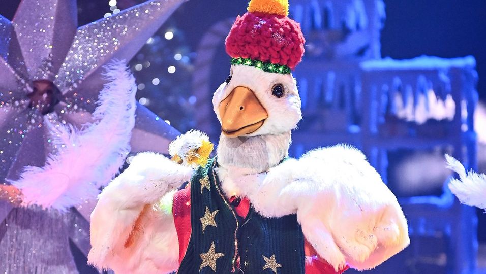 Ganz tolle Gans: Diese Wunderstimme gewinnt das weihnachtliche "Masked Singer"
