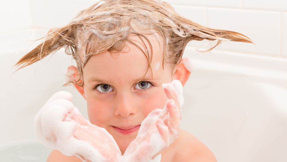 Haarewaschen bei Kindern