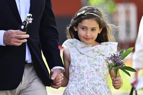 Adrienne von Schweden: Mit Mama und Papa bei ihrem ersten Termin -  Bildergalerie bei BUNTE.de