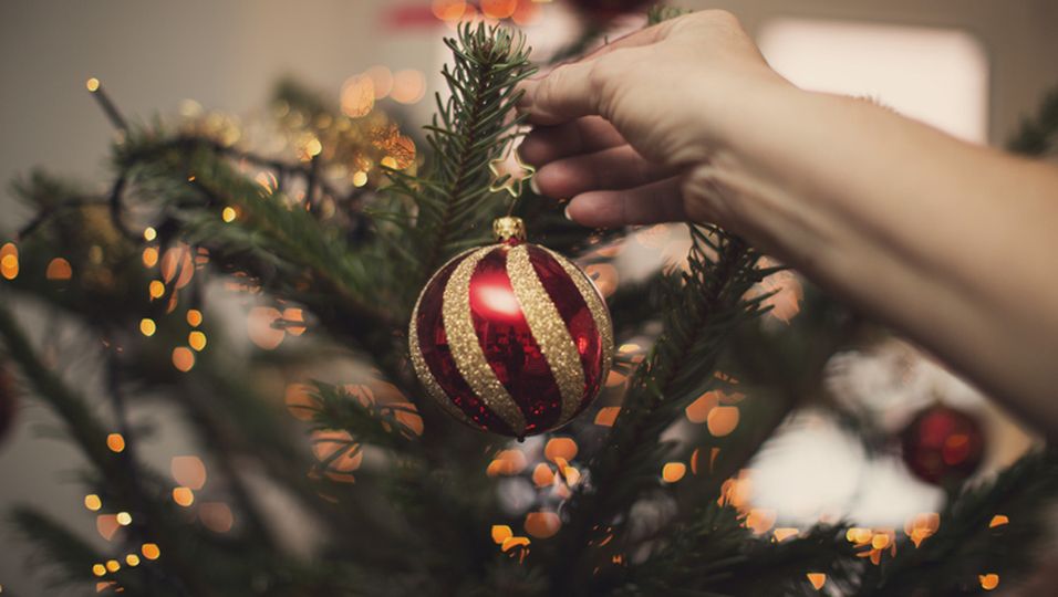 Weihnachtsschmuck: 3 Trends schmücken jetzt unser Zuhause